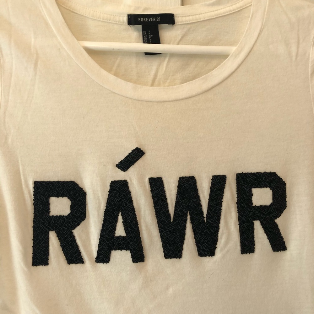 5/$25 ⭐️🥂💫HOST PICK💫🥂⭐️ Forever 21 T-shirt - Picture 4 of 5